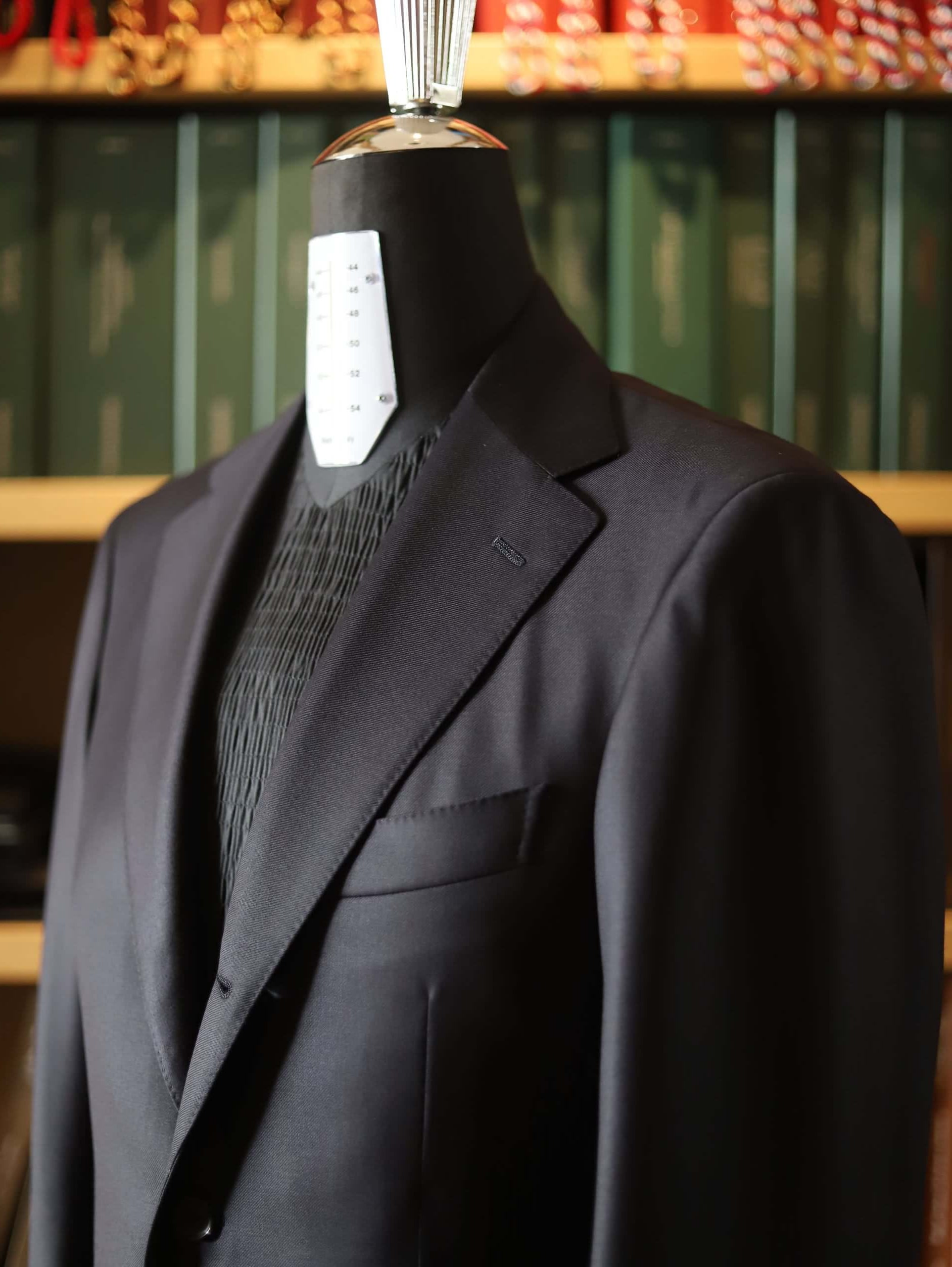 Su Misura Suit（スミズーラ スーツ） – 株式会社コルウ